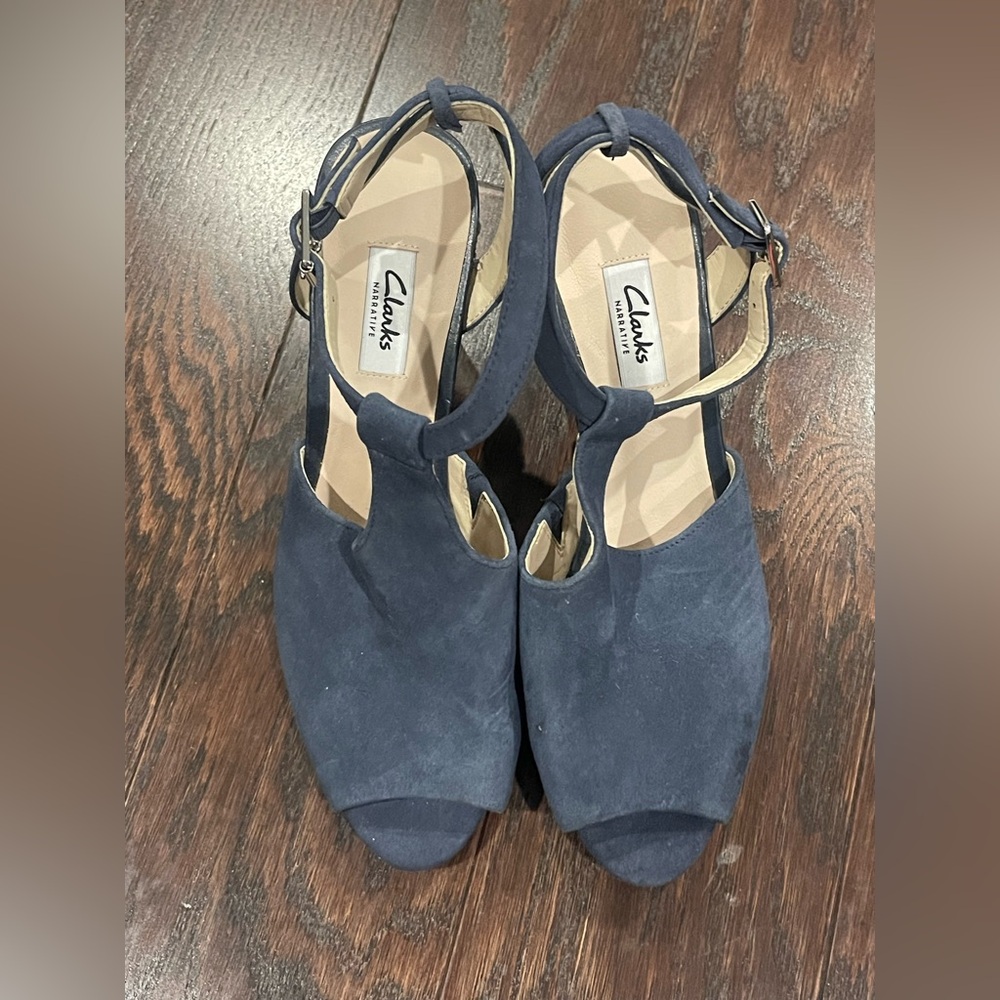 Clarks Kendra Charm Ladies Navy Suede Peep Toe Heels Women Size 9M NEW - Picture 5 of 7